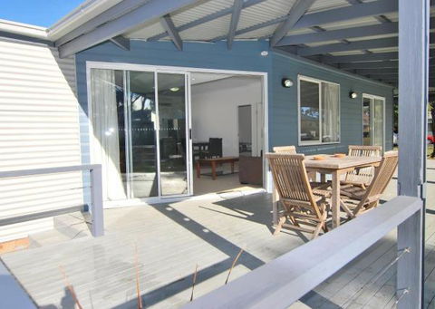 Huskisson Holiday Motel Cabins - Mackay Tourism 32