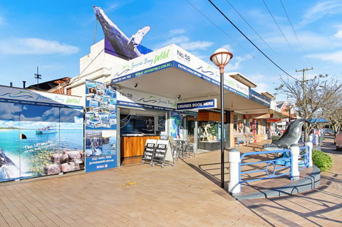 Huskisson Holiday Motel Cabins - Mackay Tourism 2