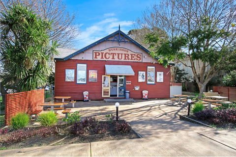 Huskisson Holiday Motel Cabins - Mackay Tourism 18