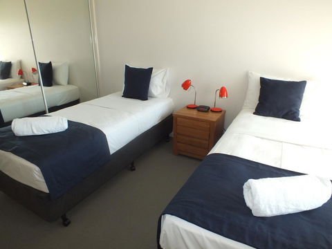 Pacific Marina Apartments - Mackay Tourism 35