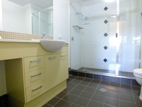 Pacific Marina Apartments - Mackay Tourism 7