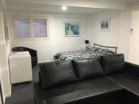 Arena Blanca Studio Apartment - Mackay Tourism 6