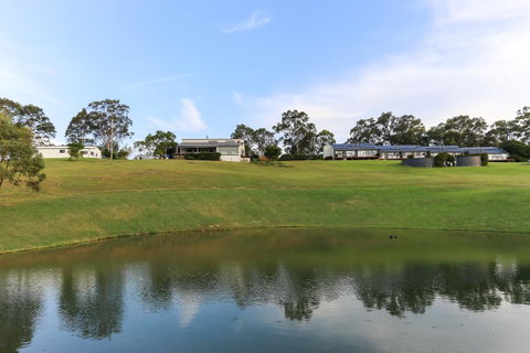 Wine Country Villas - Mackay Tourism 26