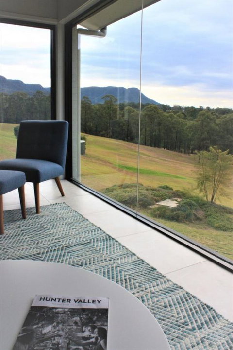 Wine Country Villas - Mackay Tourism 2