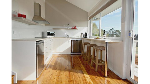 Wine Country Villas - Mackay Tourism 31