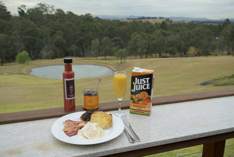 Wine Country Villas - Mackay Tourism 28