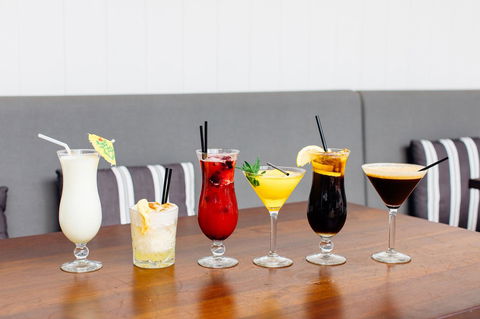 Coniston Hotel Wollongong - Mackay Tourism 12