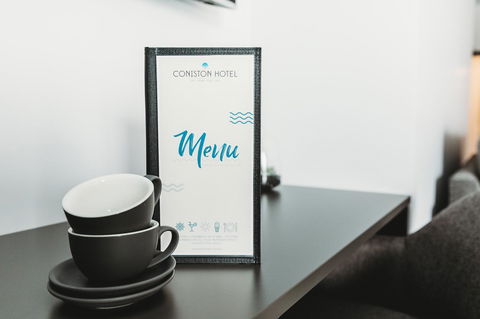 Coniston Hotel Wollongong - Mackay Tourism 24