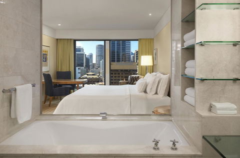 The Fullerton Hotel Sydney - Mackay Tourism 22