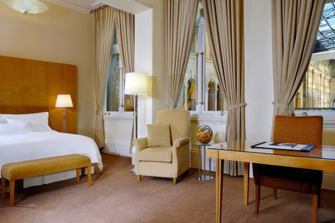 The Fullerton Hotel Sydney - Mackay Tourism 40