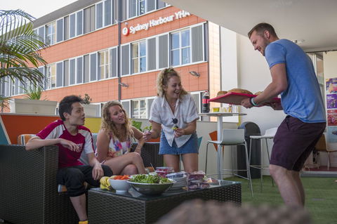 YHA Sydney Harbour - Mackay Tourism 21