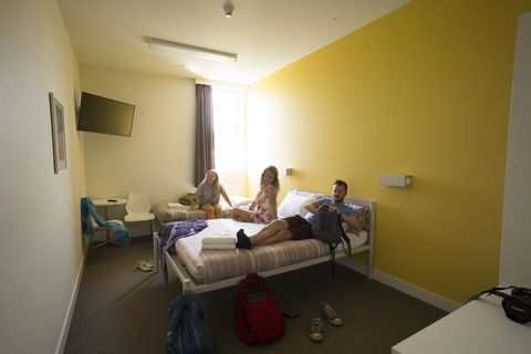 YHA Sydney Harbour - Mackay Tourism 3