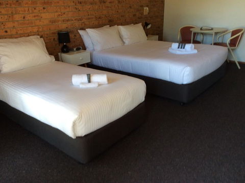 Bega Downs Motor Inn - Mackay Tourism 5