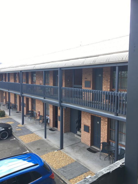 Bega Downs Motor Inn - Mackay Tourism 10