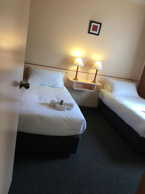 Bega Downs Motor Inn - Mackay Tourism 15