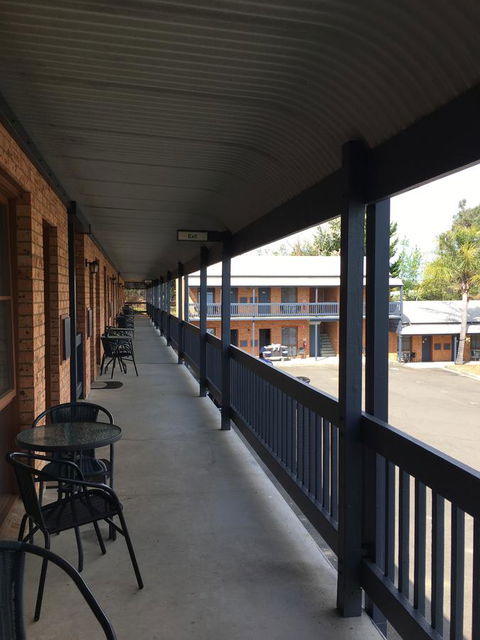 Bega Downs Motor Inn - Mackay Tourism 9