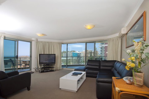 Sails Apartments - Mackay Tourism 16