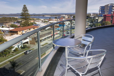 Sails Apartments - Mackay Tourism 9