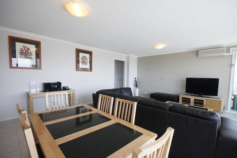 Sails Apartments - Mackay Tourism 21