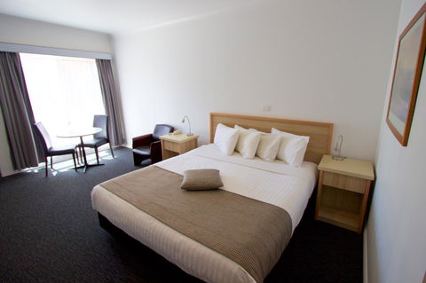 Albury Paddlesteamer Motel - Mackay Tourism 30