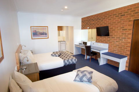 Albury Paddlesteamer Motel - Mackay Tourism 16