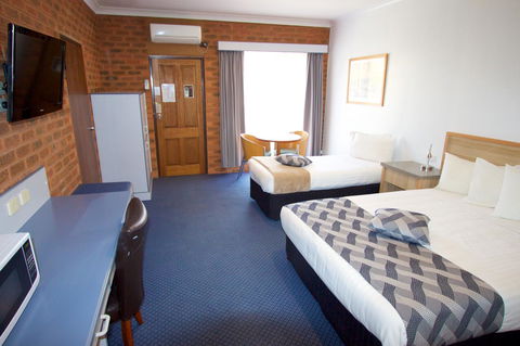 Albury Paddlesteamer Motel - Mackay Tourism 18