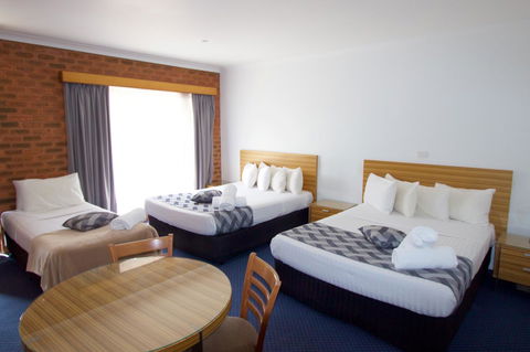 Albury Paddlesteamer Motel - Mackay Tourism 25