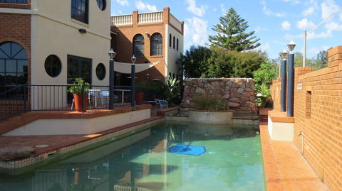 Albury Paddlesteamer Motel - Mackay Tourism 5