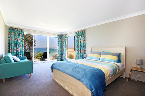 Neptune I Absolute Beachfront I Stunning Views - Mackay Tourism 16