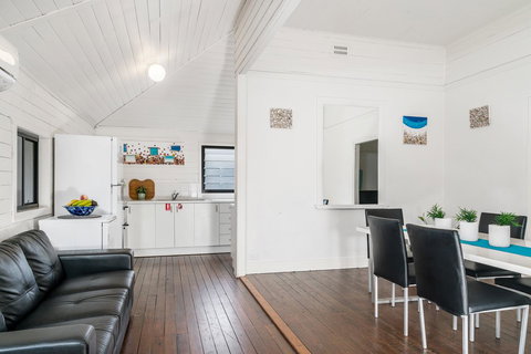 Club Byron Accommodation - Mackay Tourism 19