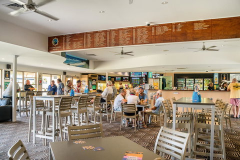 Club Byron Accommodation - Mackay Tourism 28