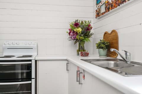 Club Byron Accommodation - Mackay Tourism 15