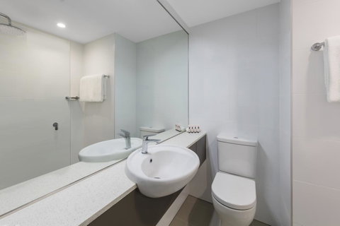 Travelodge Hotel Sydney Airport - Mackay Tourism 25