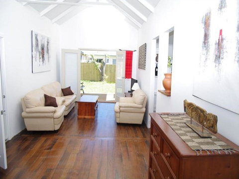 Jupiter, 3 Scott Street - Mackay Tourism 0