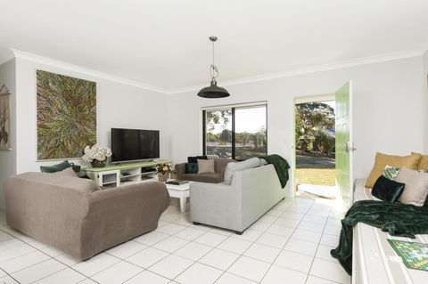 The Woods Farm Jervis Bay - Mackay Tourism 44