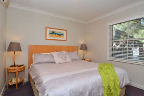 Villa 3br Chianti Villa Located Within Cypress Lakes Resort - Mackay Tourism 15