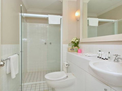 Villa 3br Chianti Villa Located Within Cypress Lakes Resort - Mackay Tourism 13