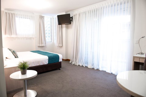 Copacabana Shores - Mackay Tourism 15