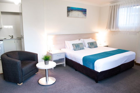 Copacabana Shores - Mackay Tourism 9