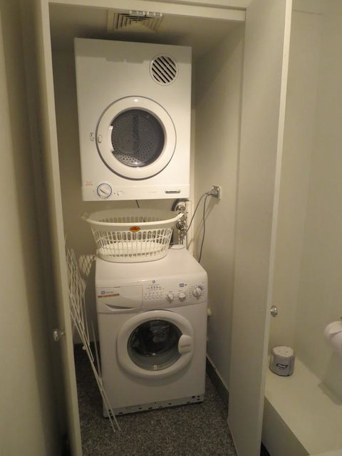 Manly Paradise Motel & Apartments - Mackay Tourism 24