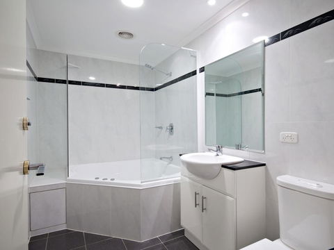 Messines Street, Breakwater Apartment, 104 - Mackay Tourism 9