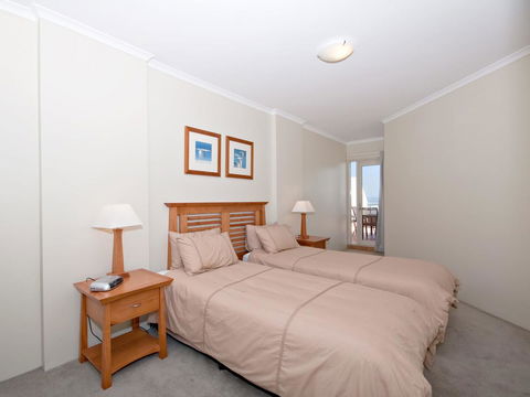 Messines Street, Breakwater Apartment, 104 - Mackay Tourism 7
