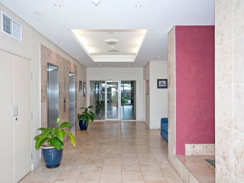 Messines Street, Breakwater Apartment, 104 - Mackay Tourism 14