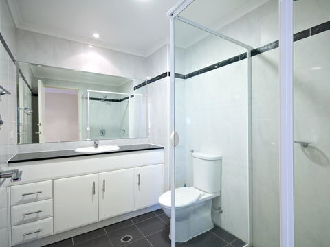 Messines Street, Breakwater Apartment, 104 - Mackay Tourism 6