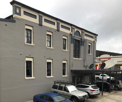 Commercial Hotel Motel Lithgow - Mackay Tourism 2