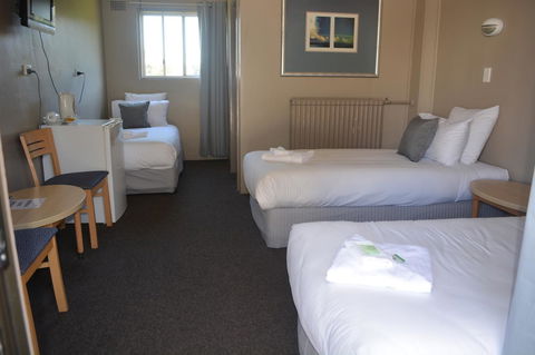Commercial Hotel Motel Lithgow - Mackay Tourism 18