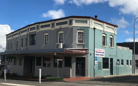Commercial Hotel Motel Lithgow - Mackay Tourism 1