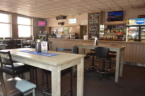 Commercial Hotel Motel Lithgow - Mackay Tourism 41