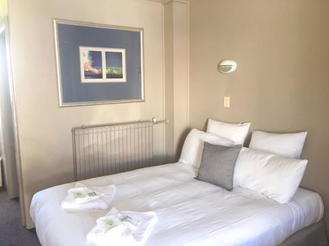 Commercial Hotel Motel Lithgow - Mackay Tourism 17