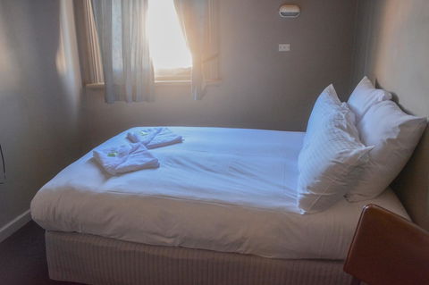 Commercial Hotel Motel Lithgow - Mackay Tourism 22